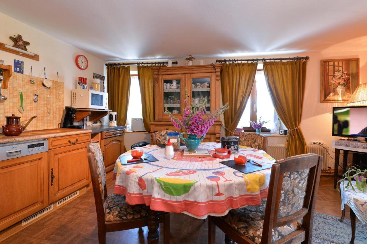 Gites Ou Chambres D'Hotes A La Ferme Orbey Exterior photo